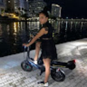 Meet your Posher, Miriam